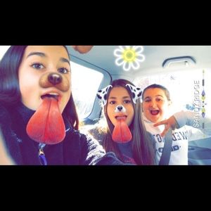 Meet your Posher, Mia